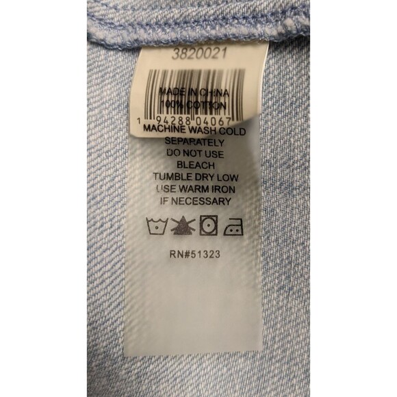 Court & Rowe Blue Chambray Floral Embroidered Short Sleeve Button-Up Shirt M - Picture 11 of 12